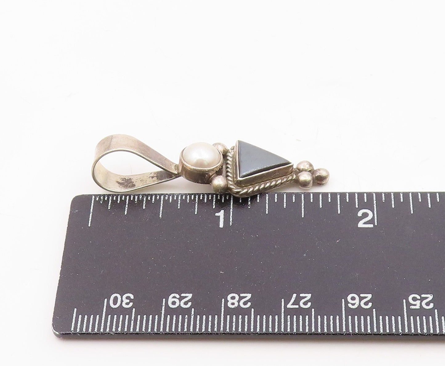 925 Sterling Silver  Vintage Pearl & Hematite Bubble Twist Pendant  PT13417