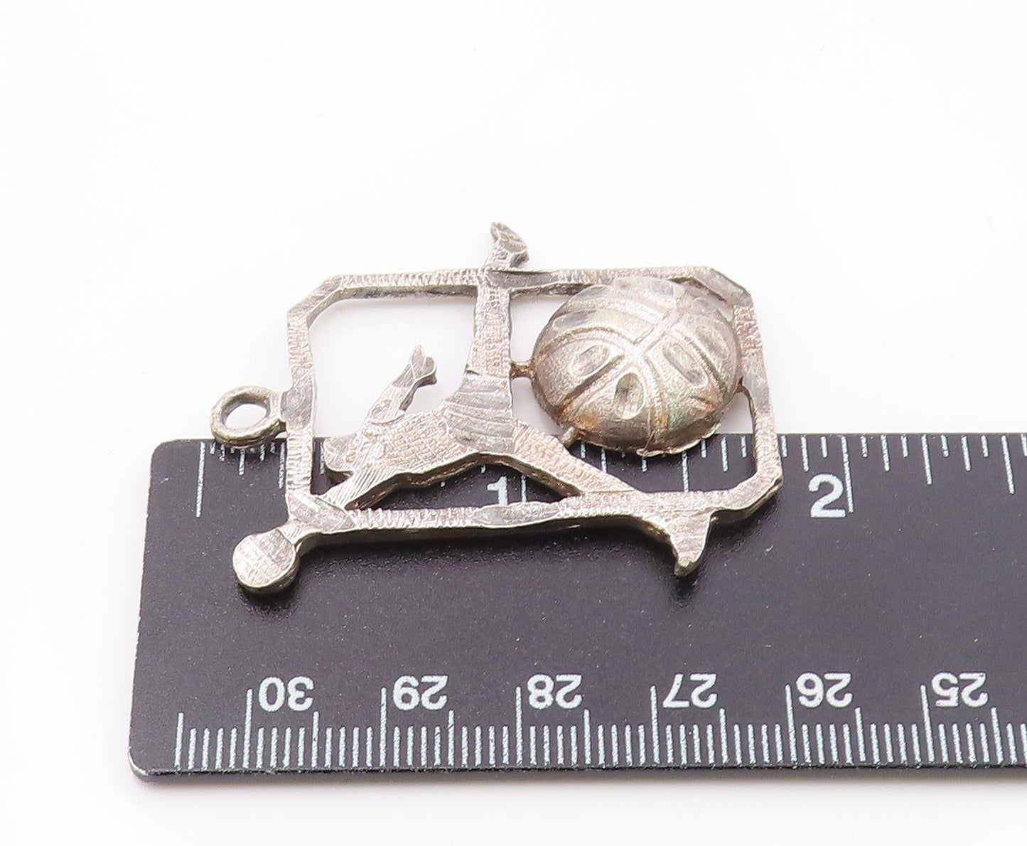 925 Sterling Silver  Vintage Chiseled Detail Basketball Sport Pendant  PT16588