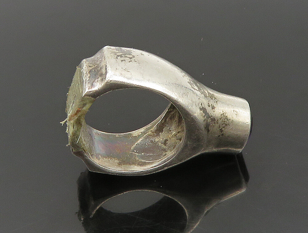 925 Sterling Silver  Vintage Shiny Modernist Amethyst Band Ring Sz 5  RG24132
