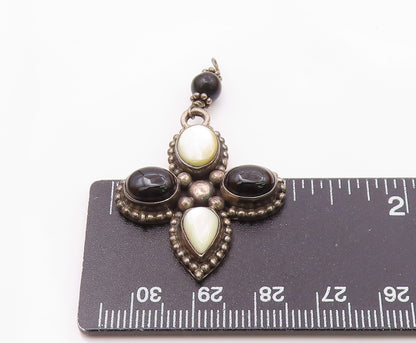 925 Sterling Silver  Vintage Mother Of Pearl & Black Onyx Pendant  PT15690