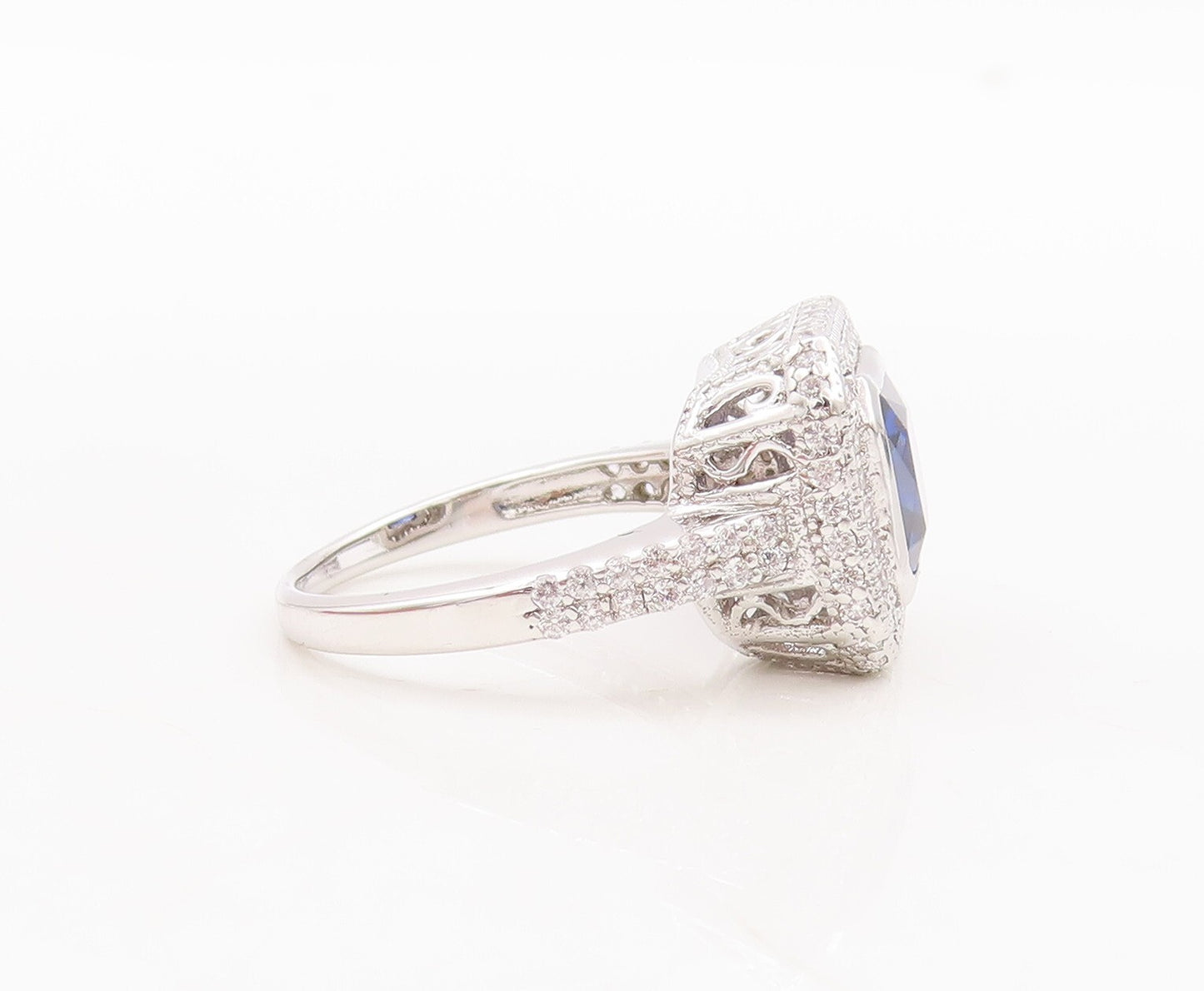 925 Sterling Silver Vintage Ring Square Cut Sapphire CZ Inlay Frame Sz 7 RG29793