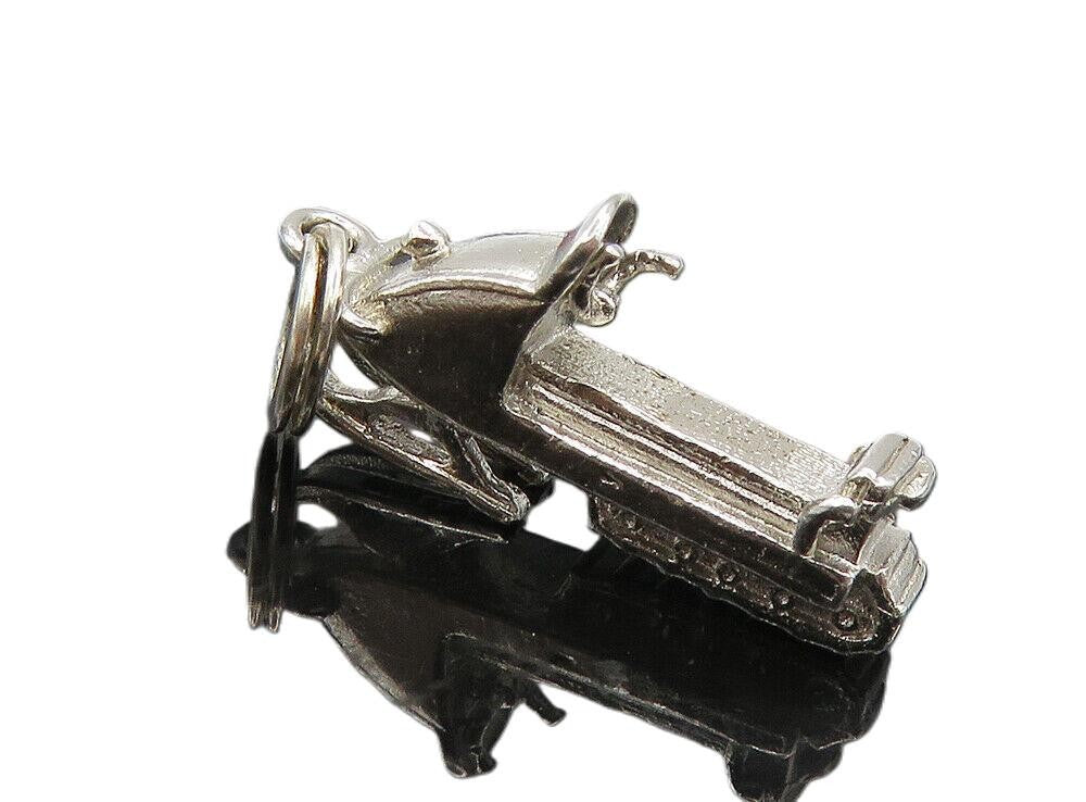 925 Sterling Silver  Vintage Petite Shiny Electric Snow Sleigh Pendant  PT6898