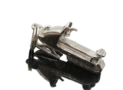 925 Sterling Silver  Vintage Petite Shiny Electric Snow Sleigh Pendant  PT6898