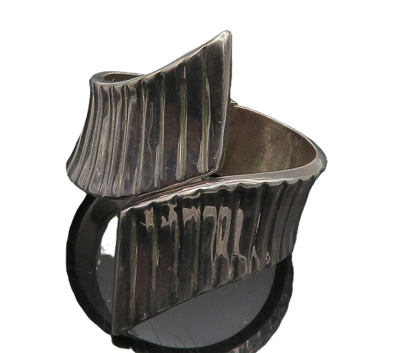 MEXICO 925 Sterling Silver  Vintage Dark Tone Bypass Cuff Bracelet  BT9041