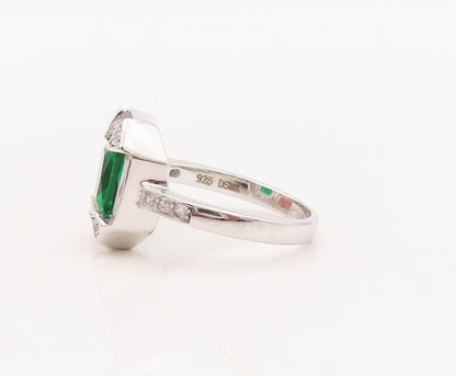 925 Sterling Silver Vintage Ring Rectangle Cut Framed 2 Tone CZ  Sz 7.5  RG29331