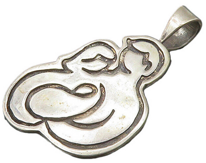 925 Sterling Silver  Vintage Etched Parents Holding Baby Love Pendant  PT19931