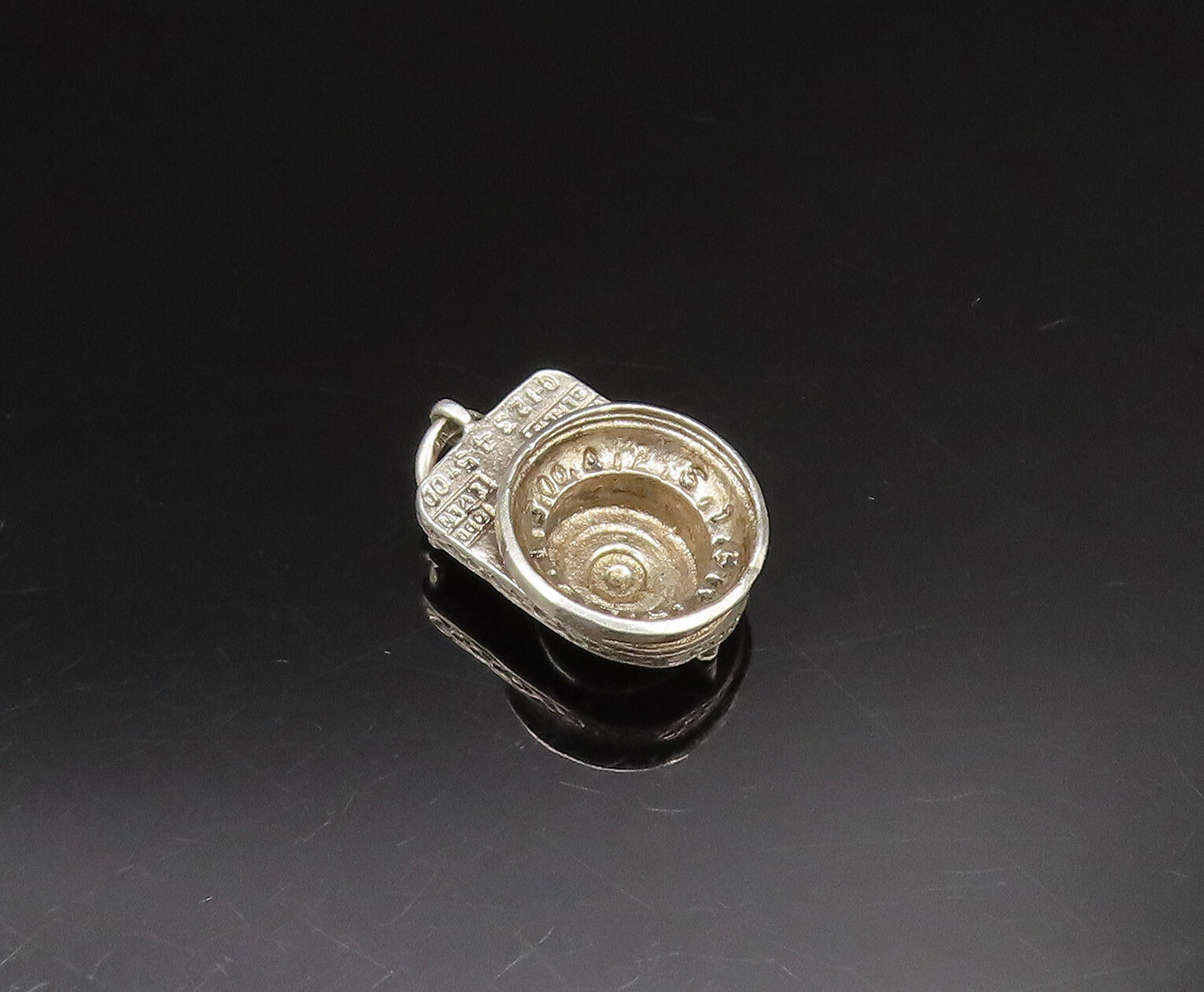 925 Sterling Silver  Vintage Roulette Game Wheel Table Pendant  PT21197