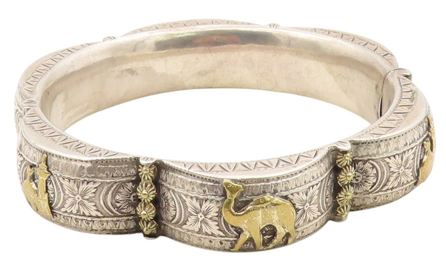 925 Sterling Silver Vintage Bracelet Etched Camel Motif Scalloped Bangle BT12154