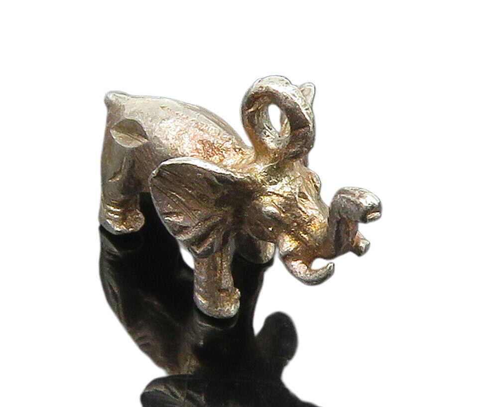 925 Sterling Silver  Vintage Petite Elephant Motif Animal Pendant  PT13058