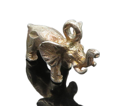 925 Sterling Silver  Vintage Petite Elephant Motif Animal Pendant  PT13058