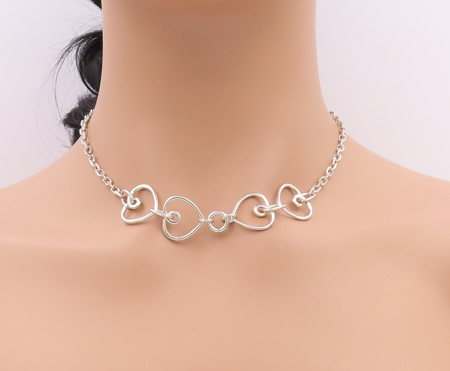 925 Sterling Silver Vintage Necklace Designer Linked Hearts Cutout  NE4525