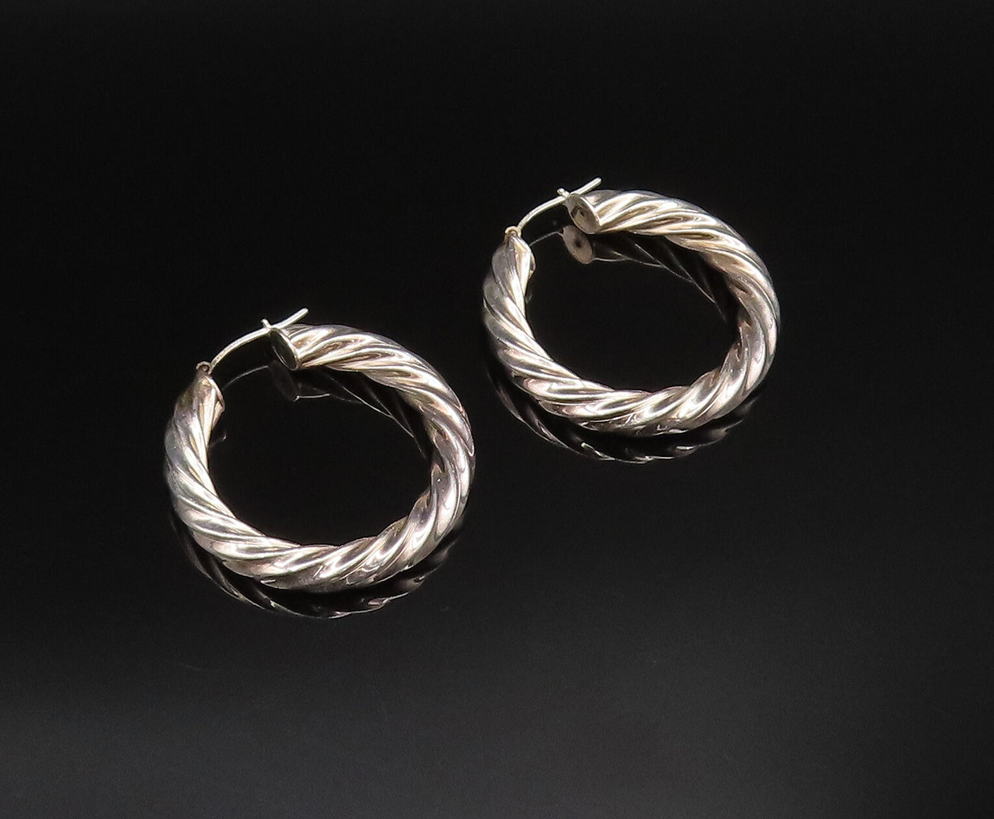 925 Sterling Silver  Vintage Fancy Polished Twisted Hoop Earrings  EG12048