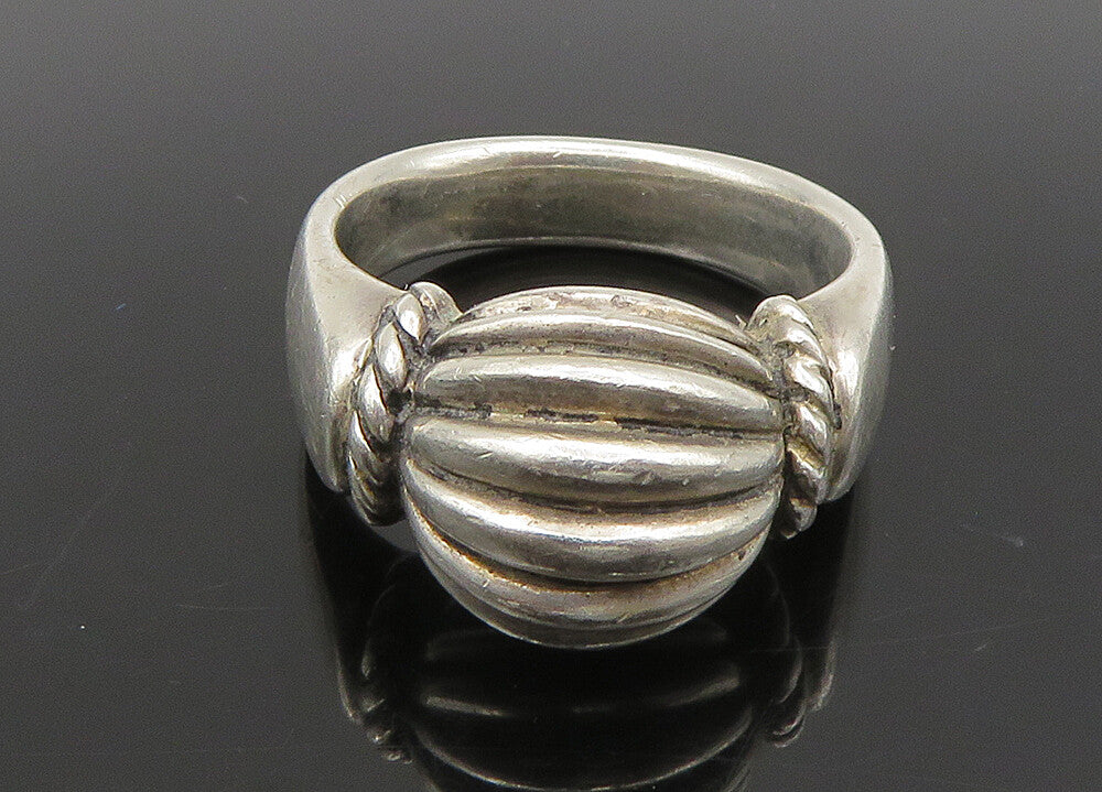 ESPO SIG 925 Silver  Vintage Shiny Fluted Dome Twist Band Ring Sz 9  RG22836