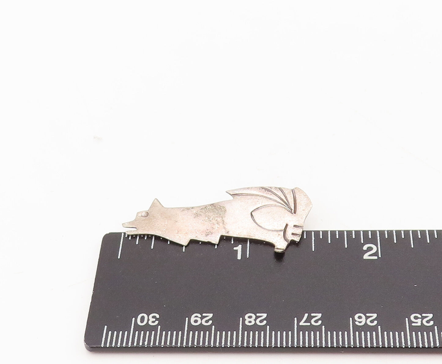 925 Sterling Silver Vintage Brooch Pin Southwestern Howling Etched Wolf BP10549
