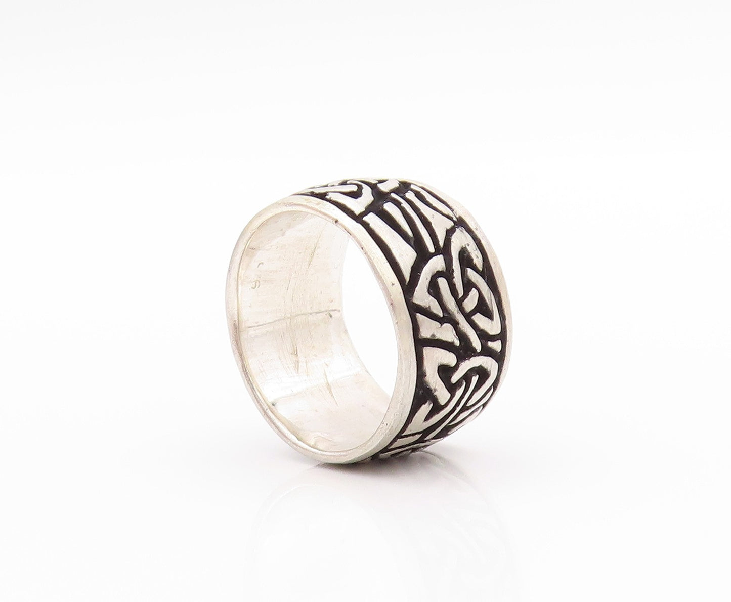 925 Sterling Silver Vintage Ring Dark Tone Celtic Knots Carved  Sz 8  RG32477