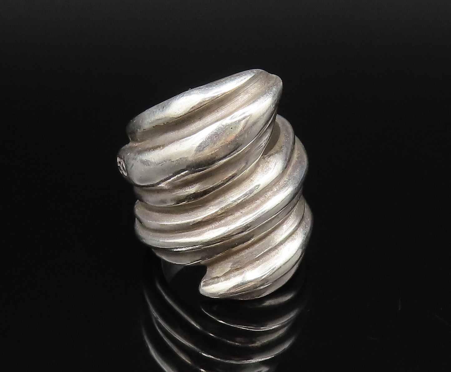 UNODE50 925 Silver  Vintage Wide Ribbed Spiral Bypass Ring Sz 7  RG26061
