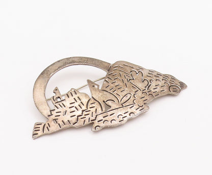 925 Sterling Silver Vintage Brooch Pin MEXICO Carved Howling Wolves  BP10956