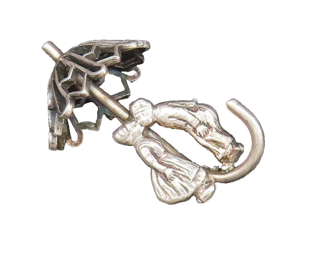 925 Sterling Silver  Vintage Couple Kissing Under Umbrella Brooch Pin  BP10049