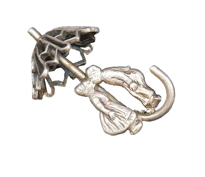 925 Sterling Silver  Vintage Couple Kissing Under Umbrella Brooch Pin  BP10049