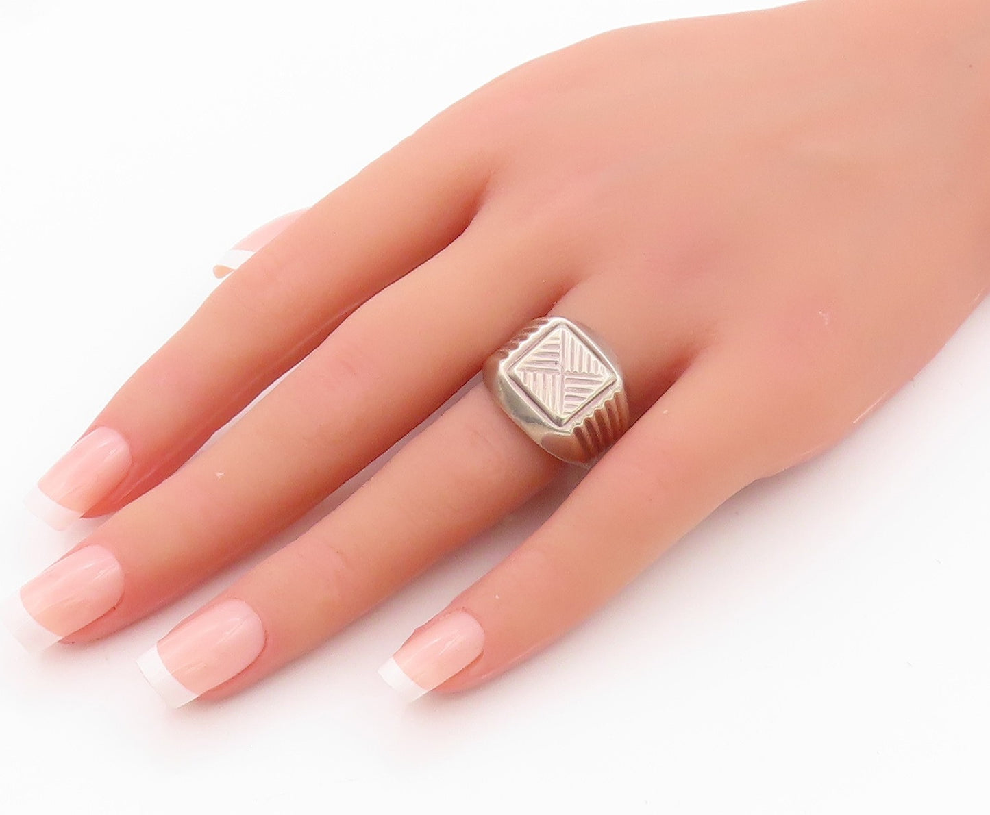 925 Sterling Silver Vintage Ring Modernist Grooved Signet Design  SZ 10  RG32304