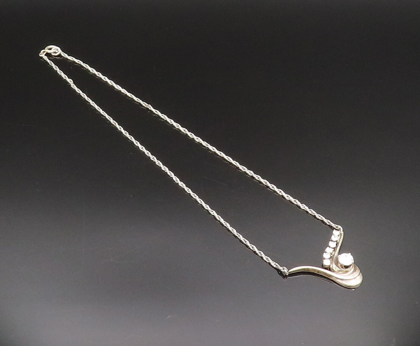 925 Sterling Silver  Vintage Swirl Wrapped Cubic Zirconia Necklace  NE3903