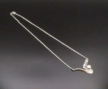 925 Sterling Silver  Vintage Swirl Wrapped Cubic Zirconia Necklace  NE3903
