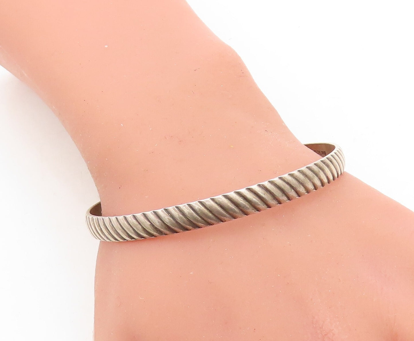 925 Sterling Silver Vintage Dark Tone Slanted Etched Bangle Bracelet BT1674