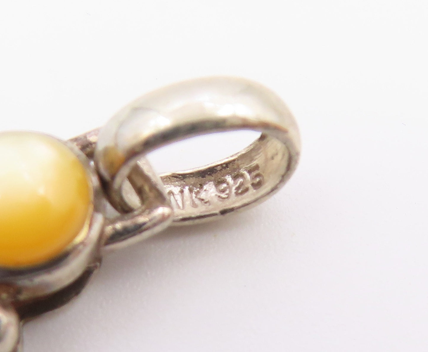 925 Sterling Silver  Vintage Cabochon Jasper & Mother Of Pearl Pendant PT16763