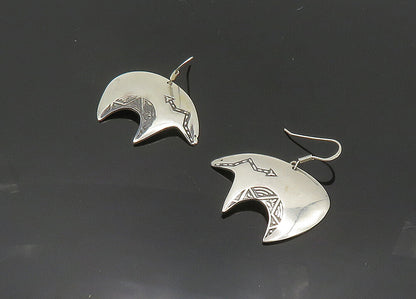 925 Sterling Silver Vintage Shiny Arrow Bear Motif Drop Earrings EG10164