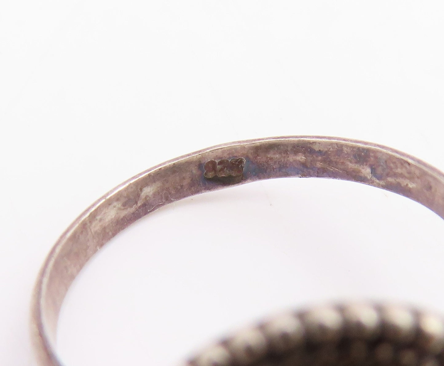 925 Sterling Silver Vintage Ring Cabochon Garnet Halo Rope Border Sz 5.5 RG34816