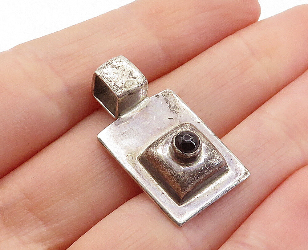 SILPADA 925 Silver  Vintage Petite Black Onyx Square Dome Pendant  PT4019