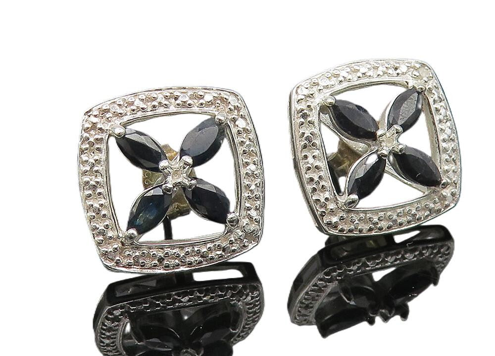 925 Sterling Silver  Petite Hematite Open Flower Motif Stud Earrings  EG5730