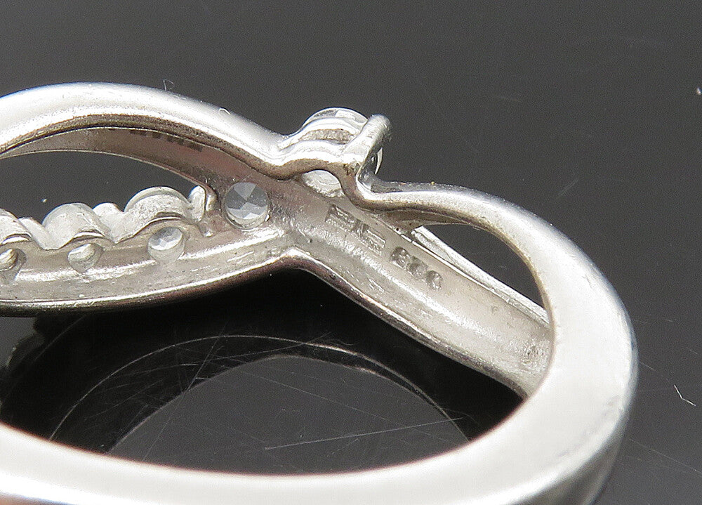 925 Sterling Silver  Vintage Graduated Topaz Shiny Band Ring Sz 8  RG22437