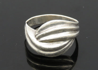 925 Sterling Silver  Vintage Shiny Fluted Bypass Style Band Ring Sz 9  RG20901