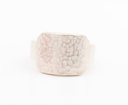 925 Sterling Silver Vintage Ring Modernist Solid Hammered Band  Sz 7.5  RG34503