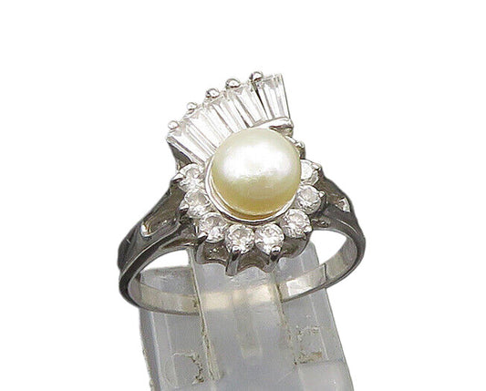 925 Sterling Silver  Vintage Pearl & Cubic Zirconia Band Ring Sz 8  RG23282