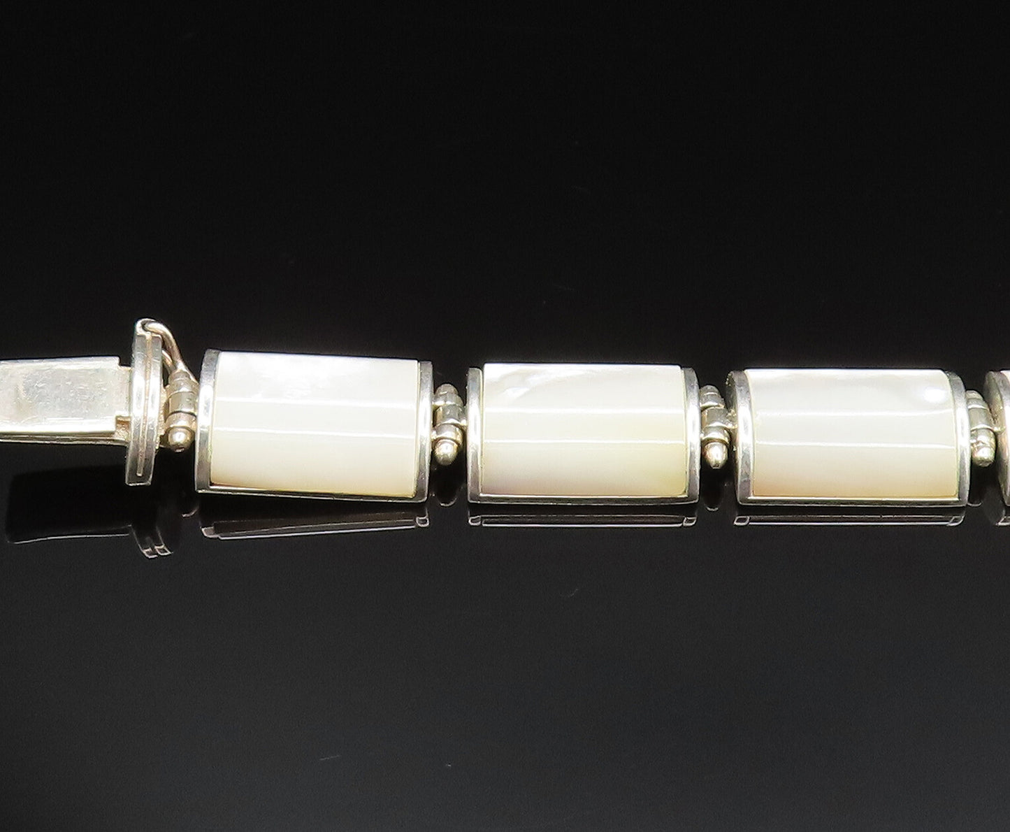 925 Sterling Silver  Vintage Rectangle Mother Of Pearl Tennis Bracelet  BT9516