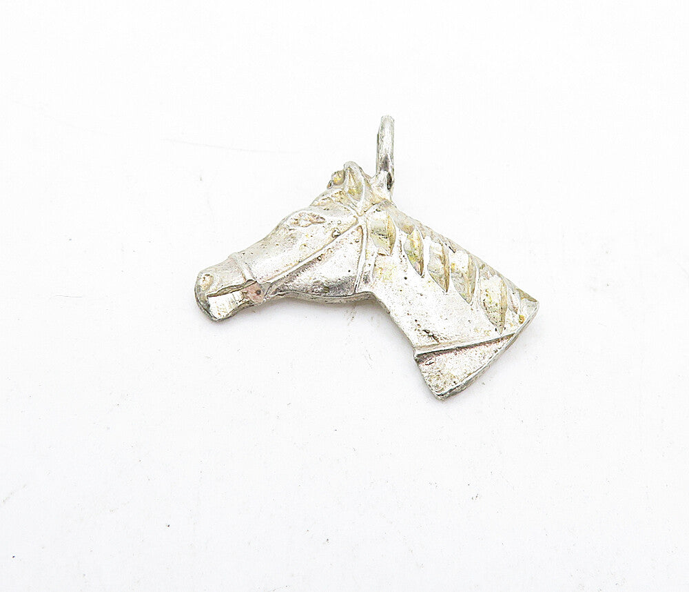925 Sterling Silver  Vintage Shiny Petite Horse's Head Motif Pendant  PT3905