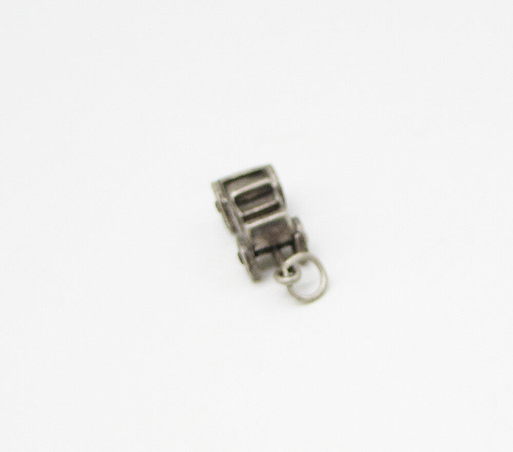925 Sterling Silver  Vintage Field Car Charm Pendant  PT2290