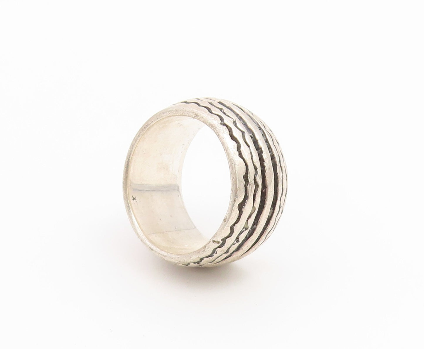 925 Sterling Silver Vintage Ring Wavy Patterned Statement Band  Sz 8  RG36769