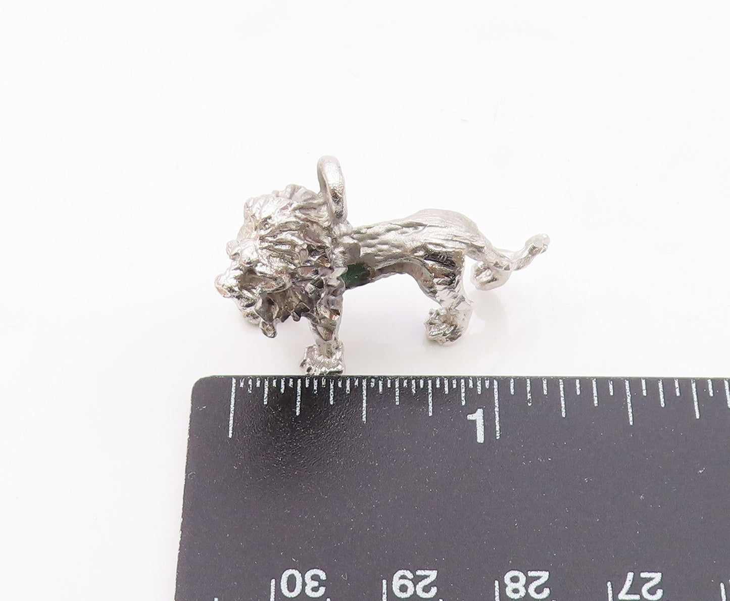 925 Sterling Silver  Vintage Shiny Sculpted Lion Animal Motif Pendant  PT17135