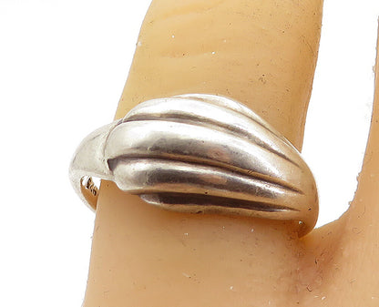 925 Sterling Silver  Vintage Fluted Scalloped Dome Band Ring Sz 8  RG7095