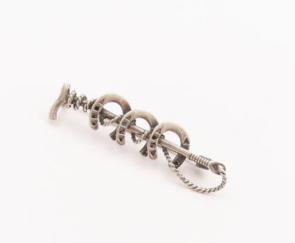925 Sterling Silver Vintage Brooch Pin Solid 3D Carved Horse Shoe & Whip BP10825