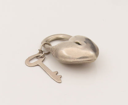925 Sterling Silver  Vintage Puffed Heart Shaped Lock & Key Pendant  PT21982