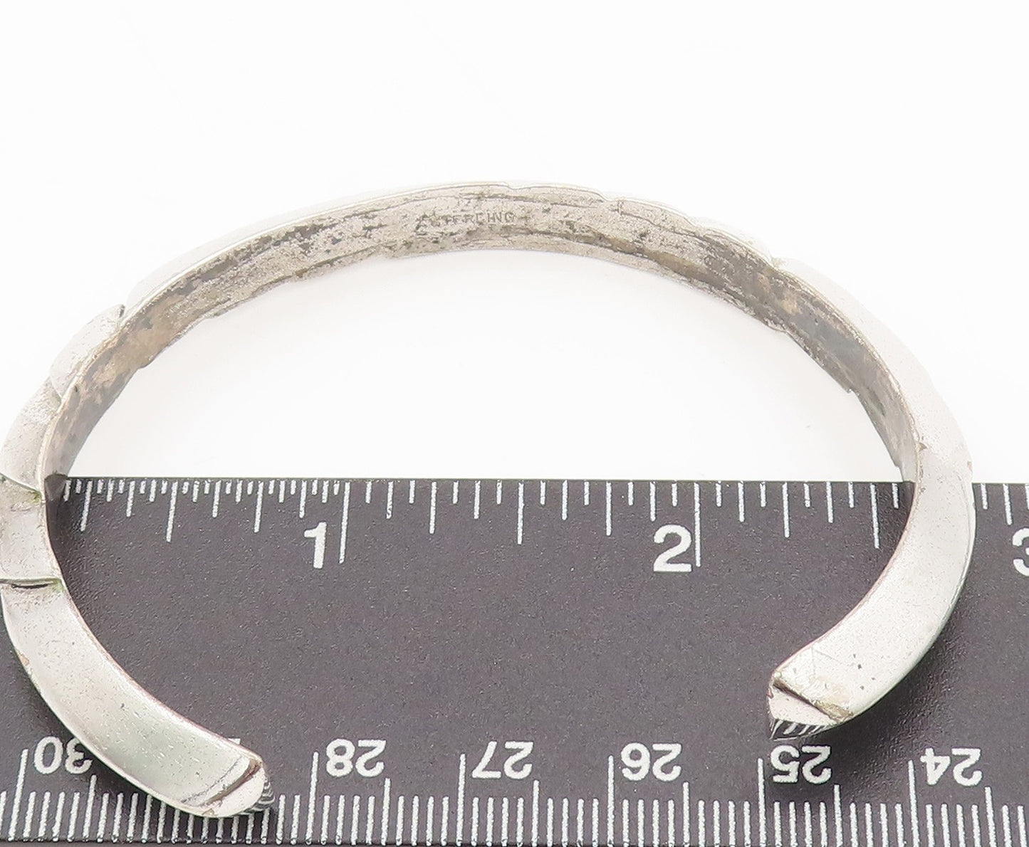 925 Sterling Silver Vintage Southwestern Solid Carved Bangle Bracelet BT10153