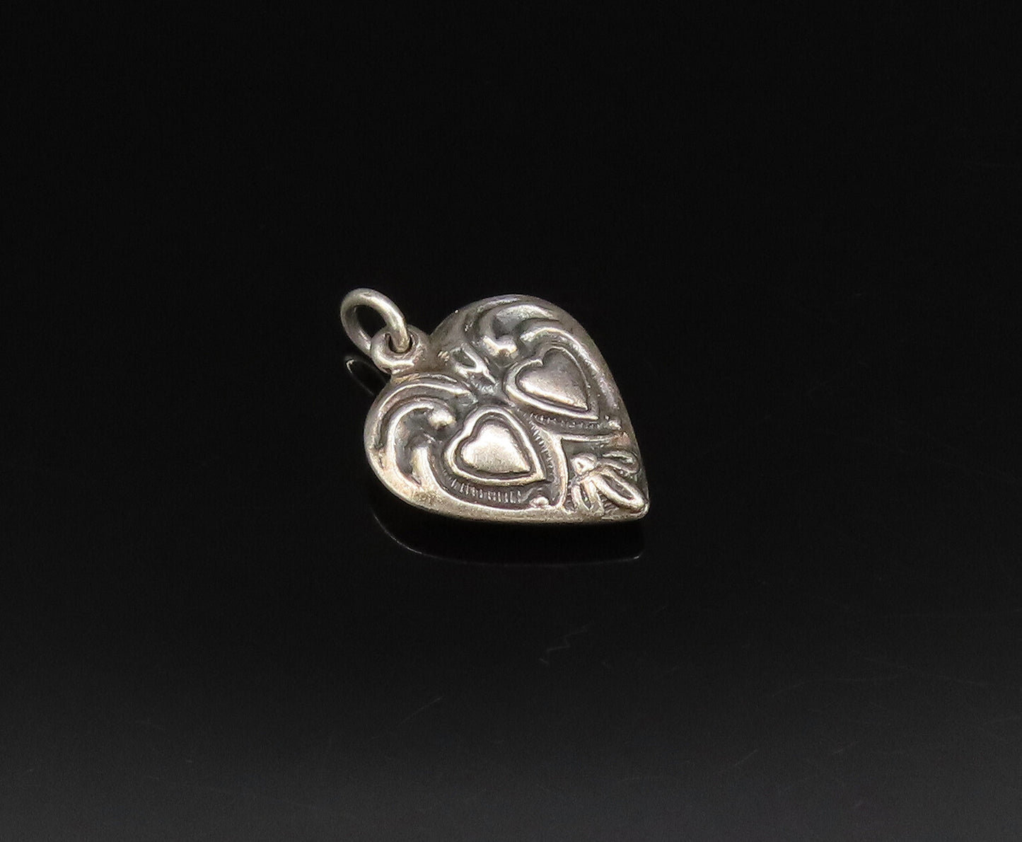 925 Sterling Silver  Vintage Antique Carved Love Hearts Charm Pendant  PT21272