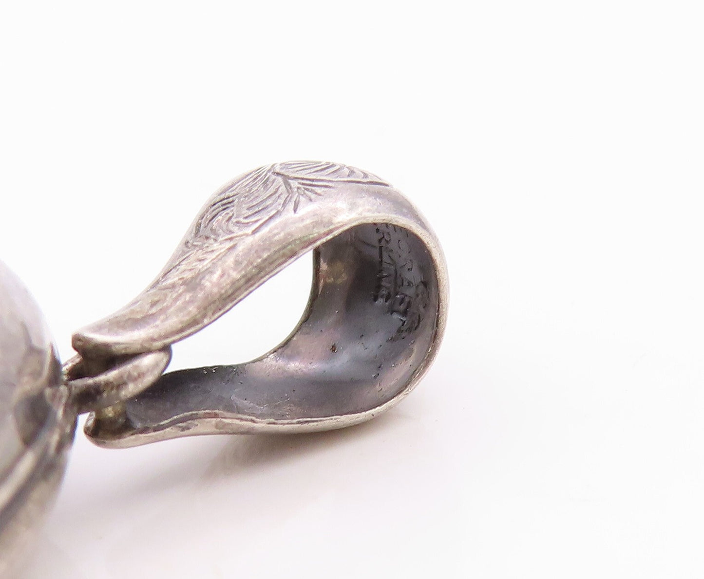 925 Sterling Silver Vintage Pendant DANECRAFT Antique Carved Locket OPEN PT23636