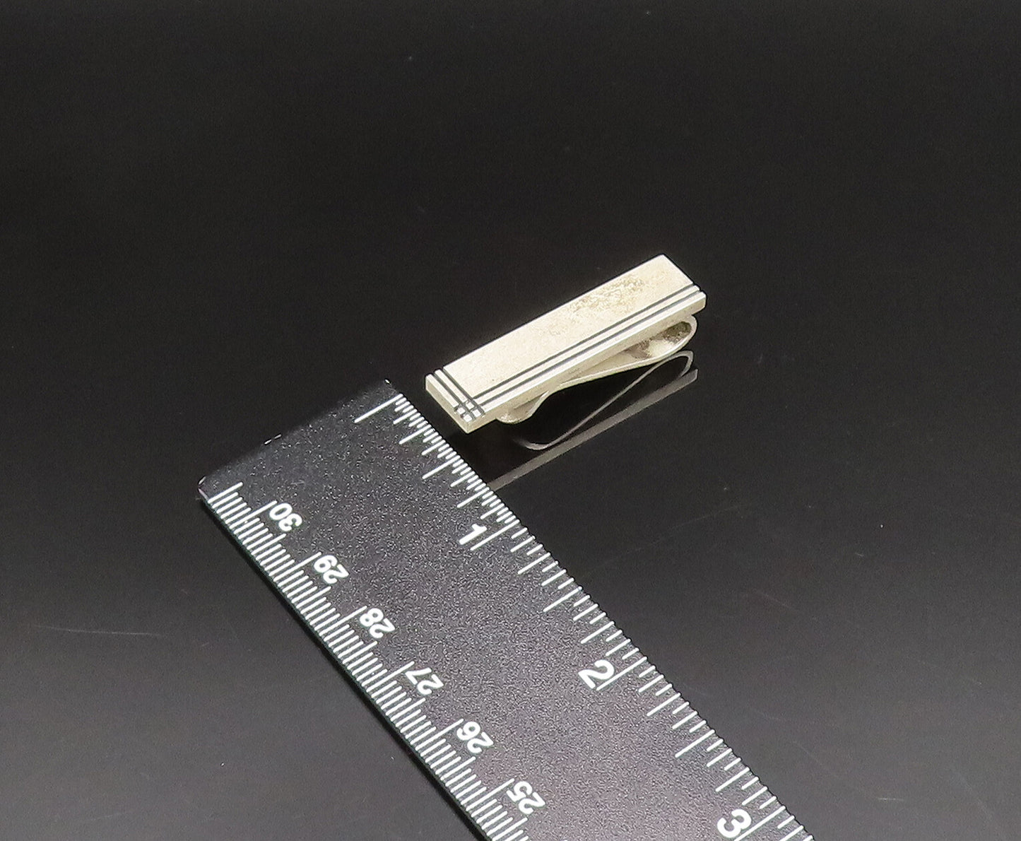 FI 925 Sterling Silver  Vintage Carved Lines Tie Clip  TR3410