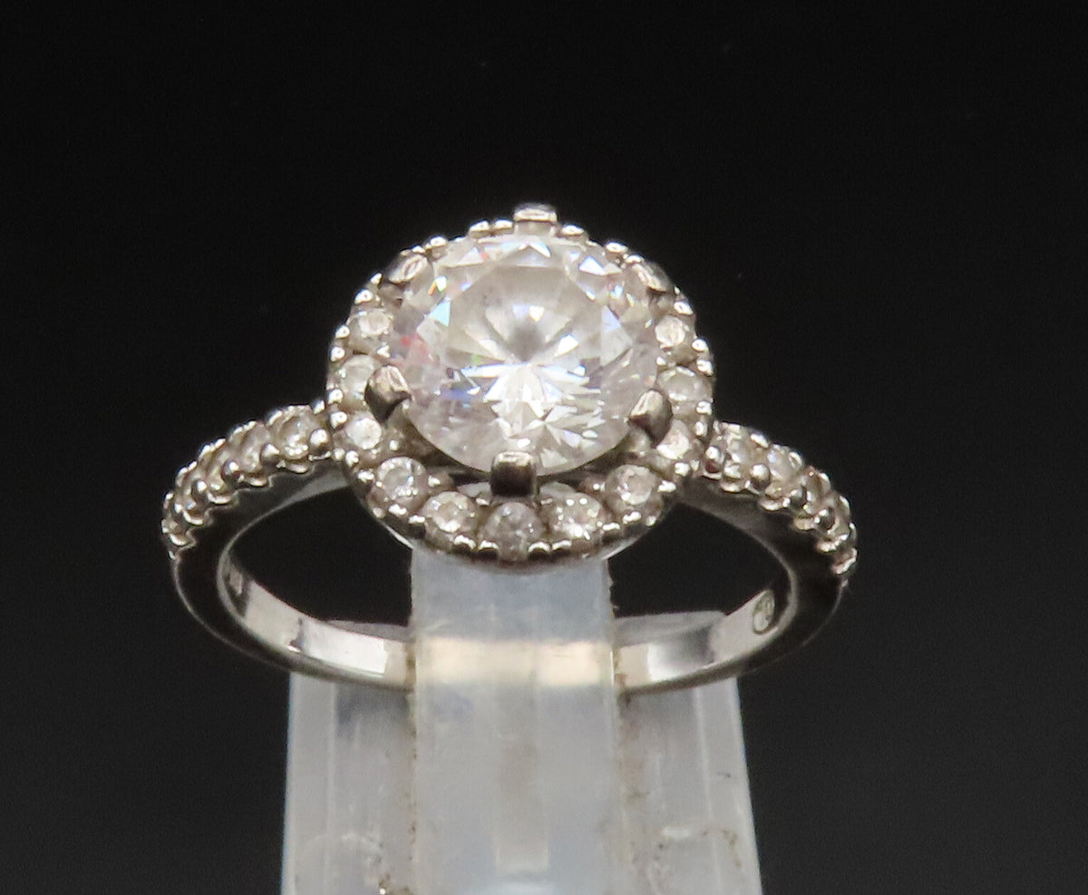 925 Sterling Silver  Vintage Fancy Cubic Zirconia Halo Ring Sz 7  RG25224