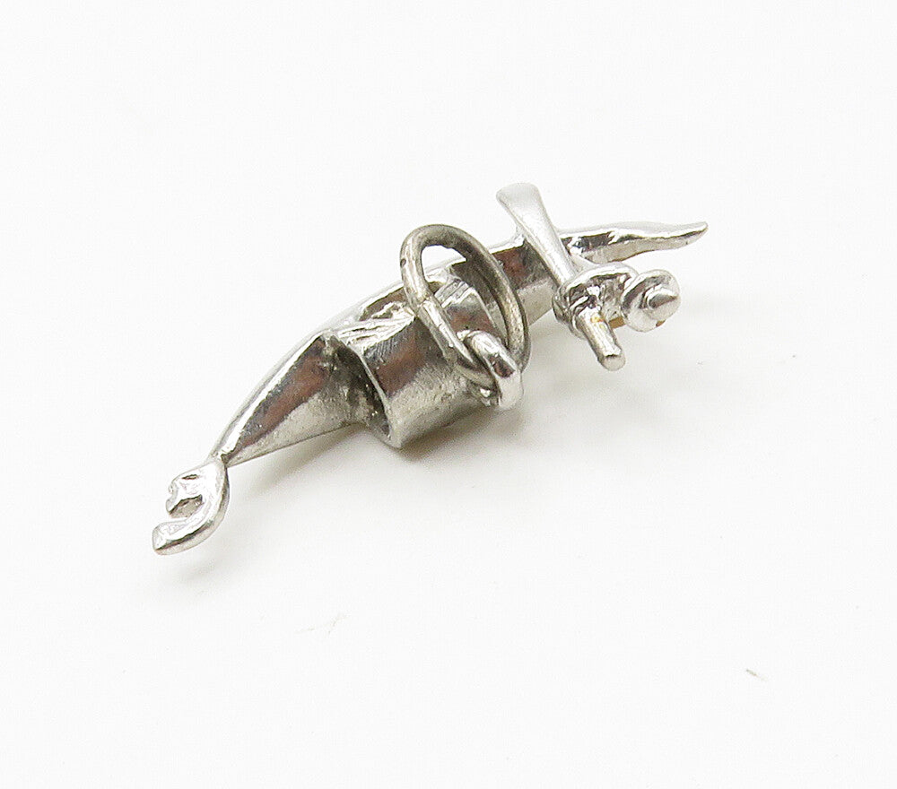 925 Sterling Silver   Vintage Petite Man Rowing Gondola Boat Pendant  PT12761